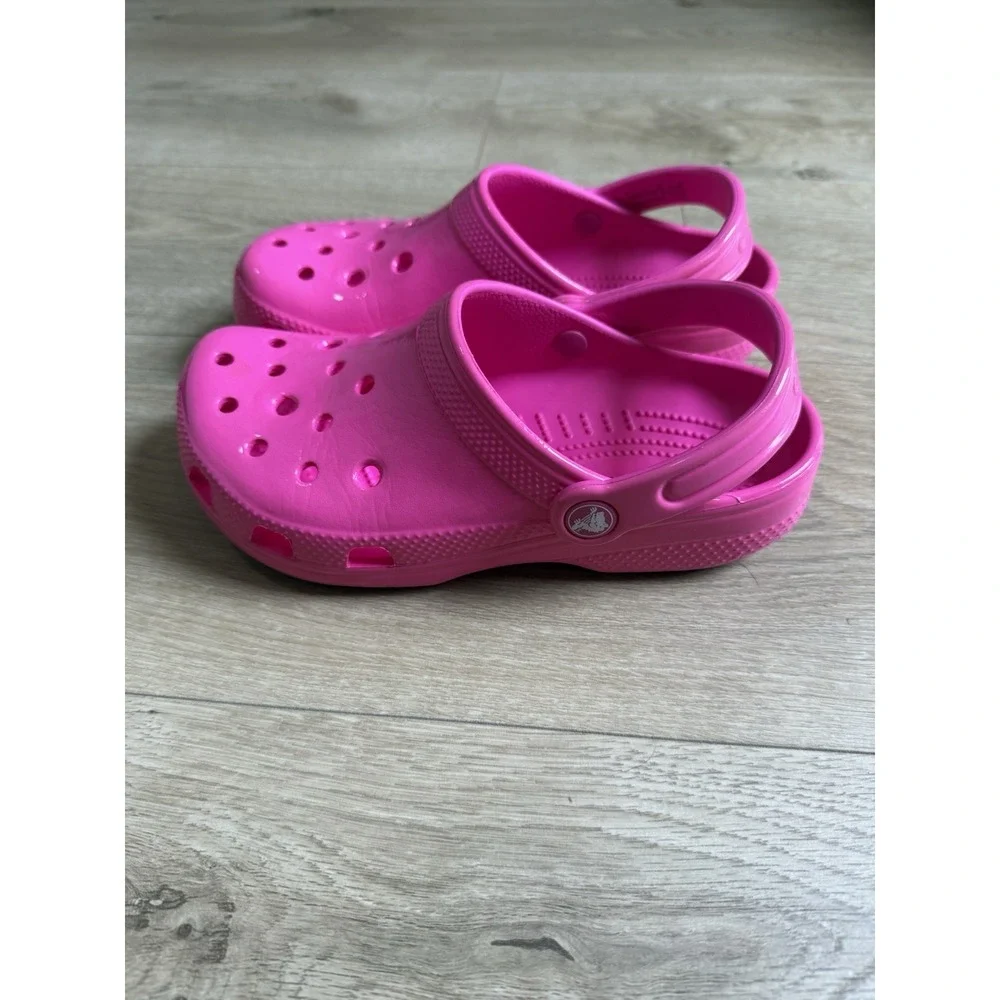 CROCS really good
